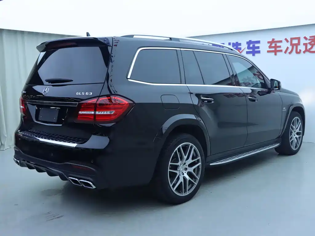 Mercedes-Benz GLS AMG 2018 — фото 25