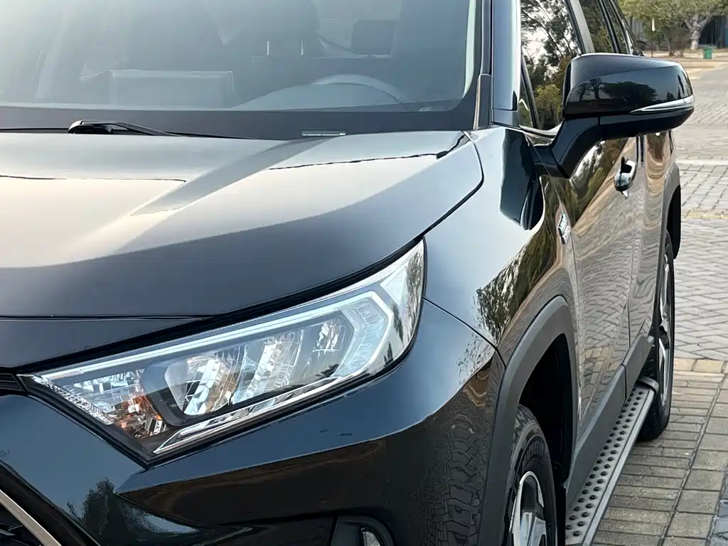 Toyota RAV4 Prime 2022 — фото 8