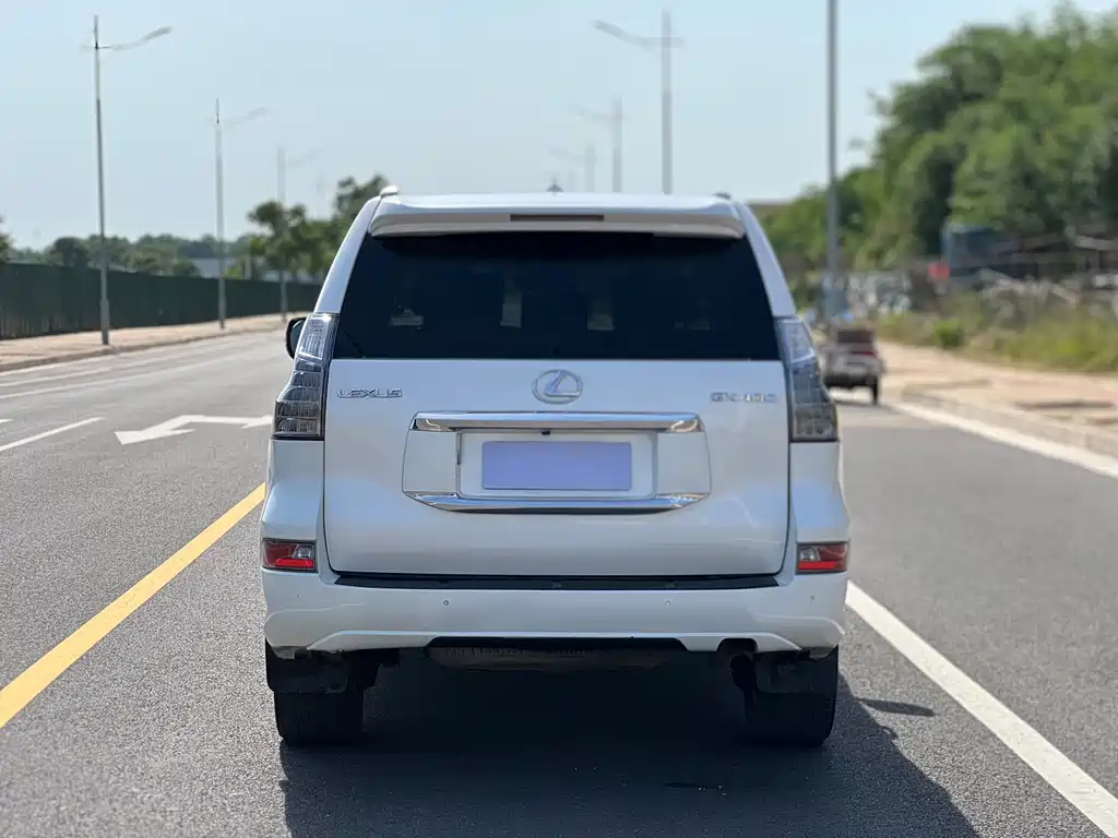 Lexus GX 2015 — фото 8