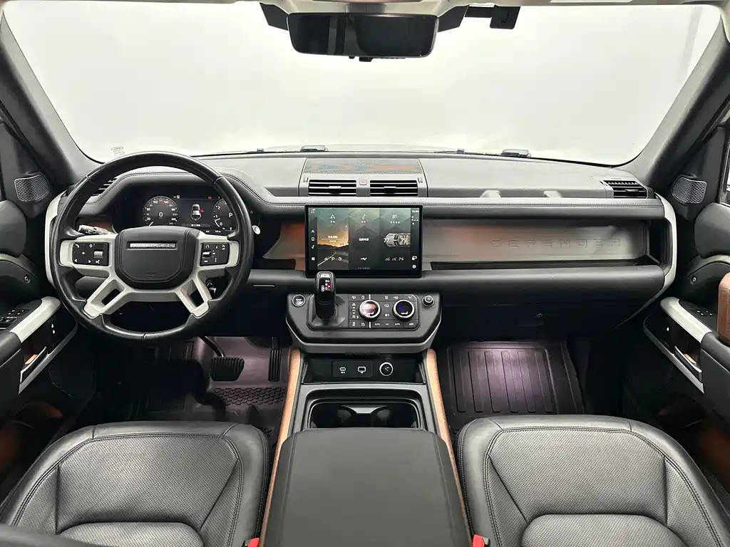 Land Rover Defender 2023 — фото 42