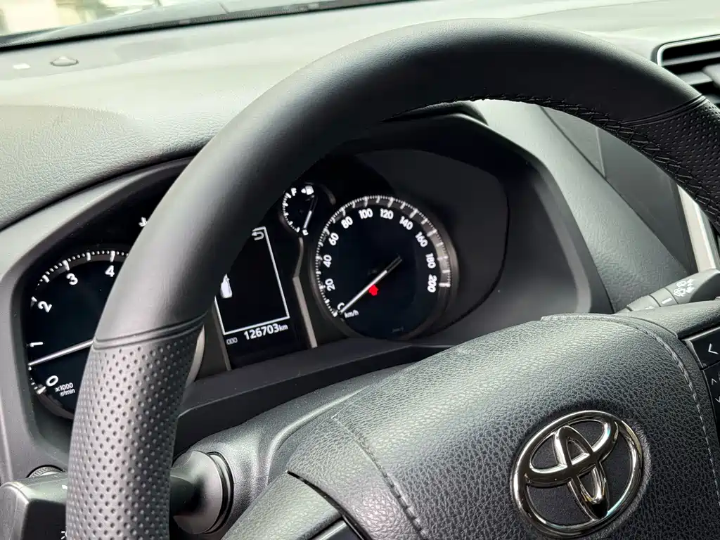 Toyota Prado 2020 — фото 15