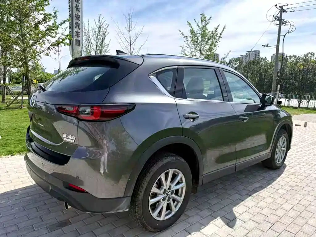Mazda CX-5 2025