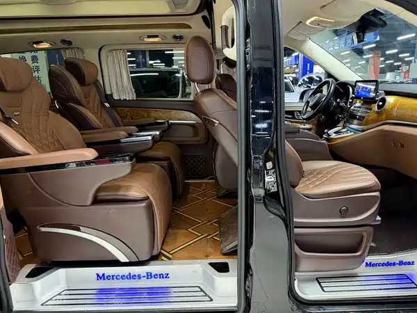 Mercedes-Benz V-Class 2020