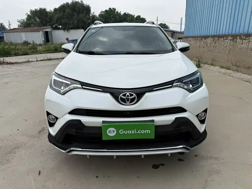 Toyota RAV4 2017
