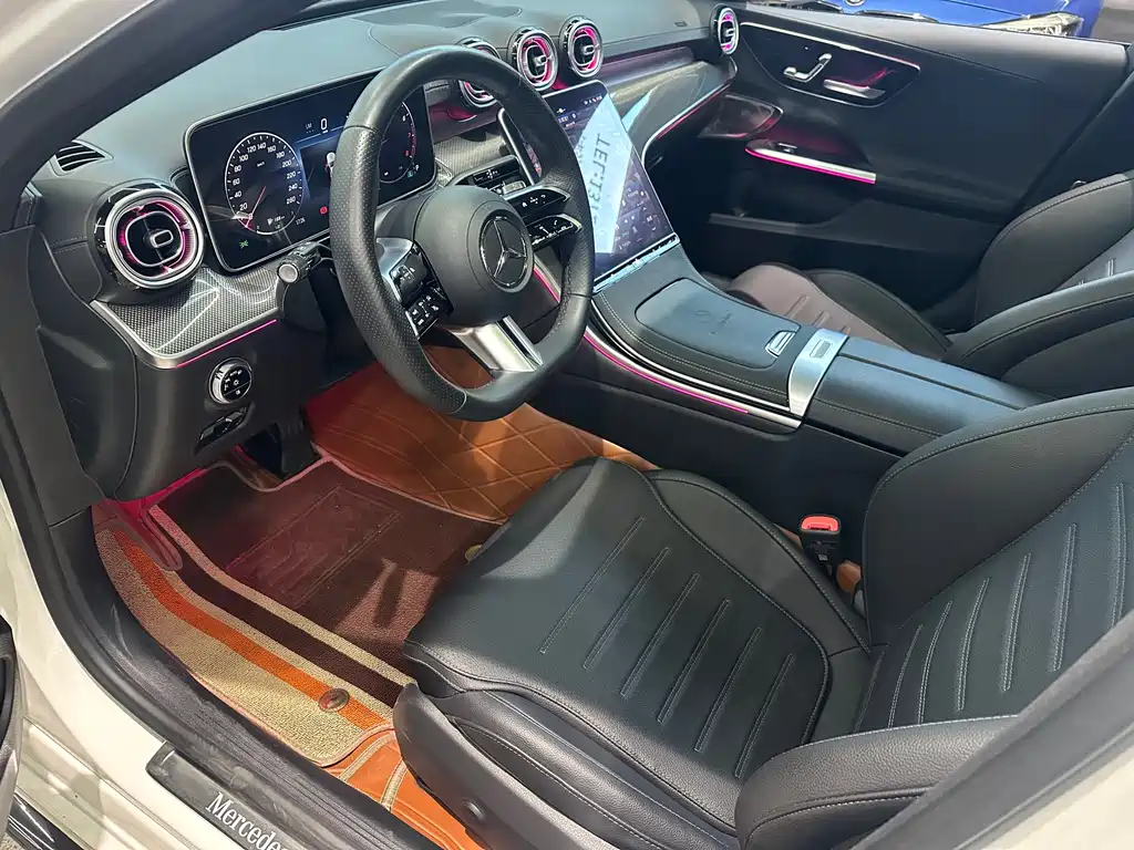 Mercedes-Benz C-Class 2023 — фото 10