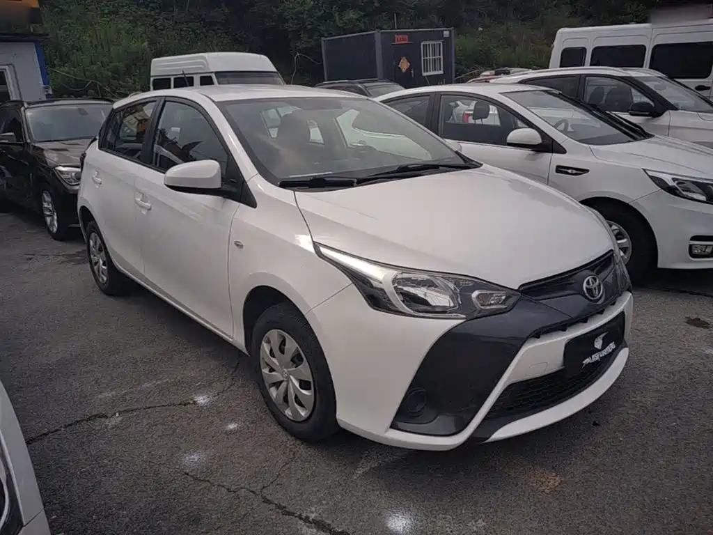 Toyota Yaris L 2017