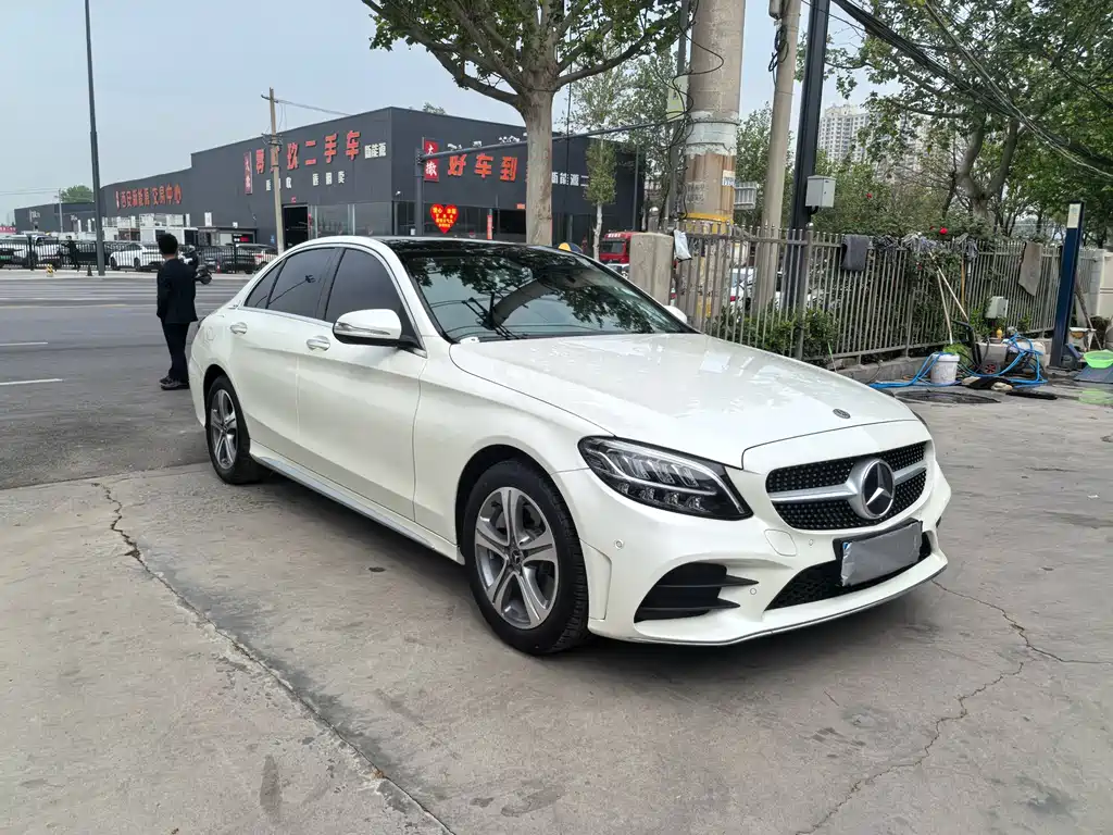 Mercedes-Benz C-Class 2019