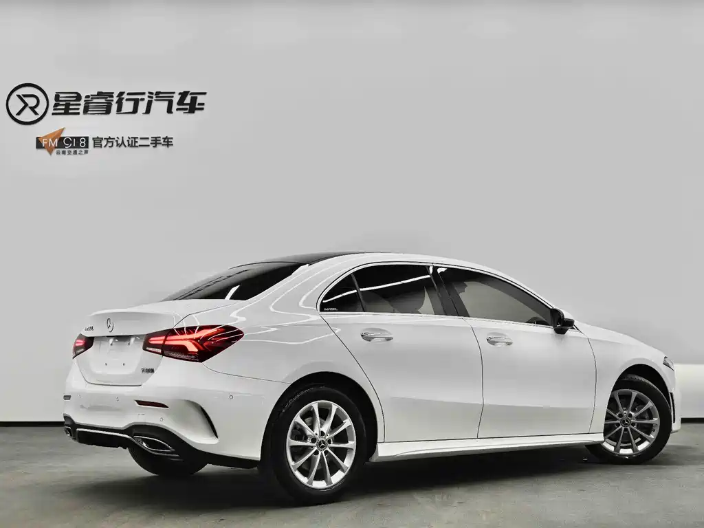 Mercedes-Benz A-Class 2022 — фото 9