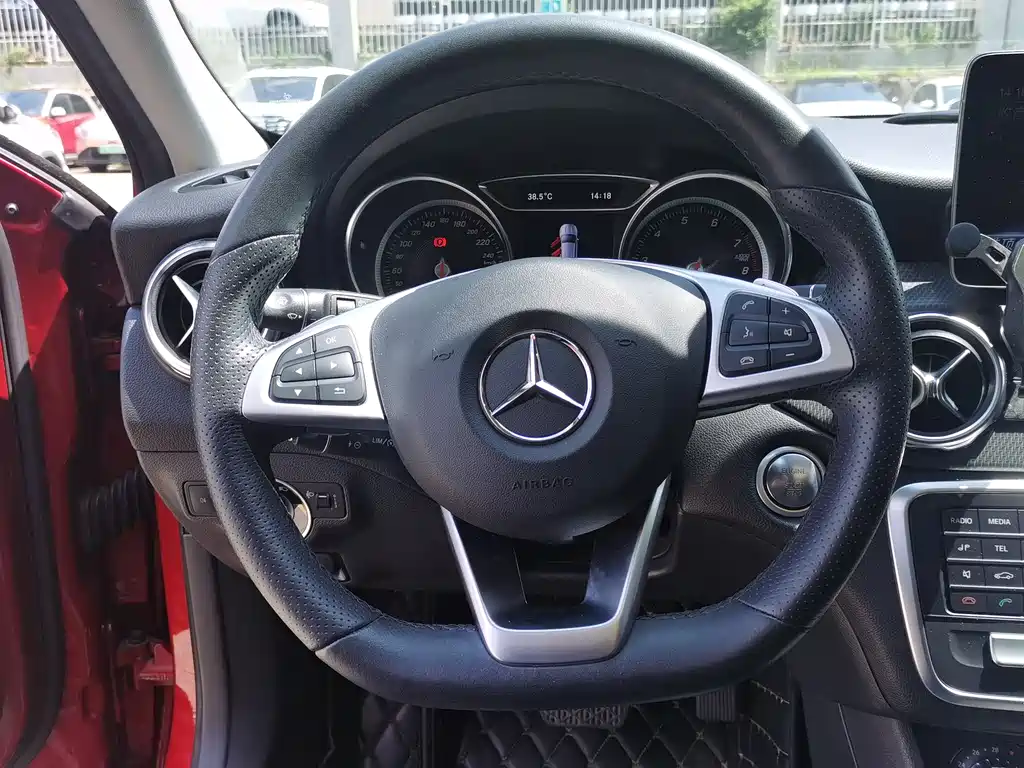 Mercedes-Benz GLA 2020 — фото 10