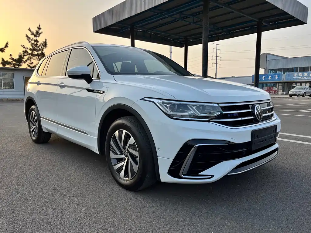 Volkswagen Tiguan L New Energy 2023 — фото 3