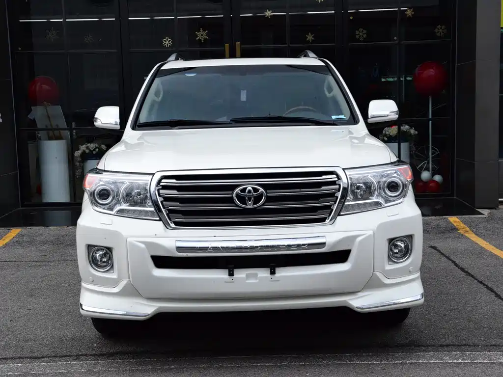 Toyota Land Cruiser 2017 — фото 2