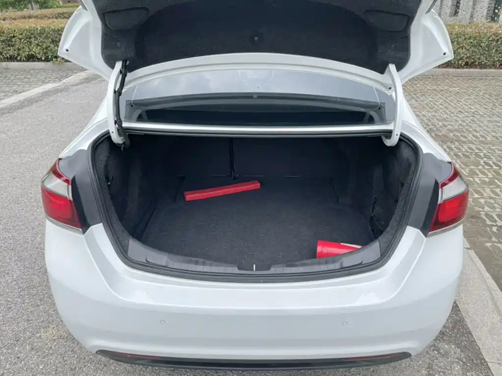 Chevrolet Cruze 2015 — фото 20
