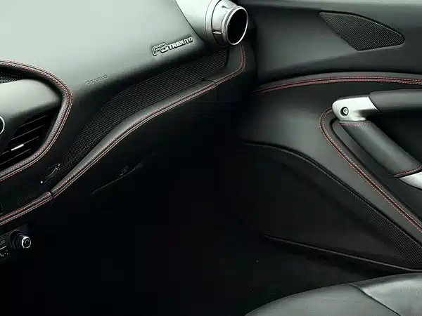Ferrari F8 2022