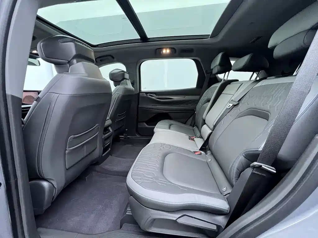 Ford Edge 2024 — фото 10