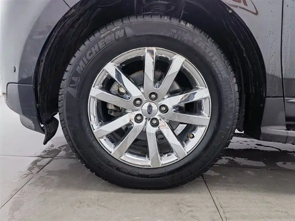 Ford Edge 2014 — фото 17