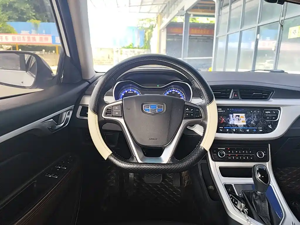 Geely Vision 2017 — фото 11