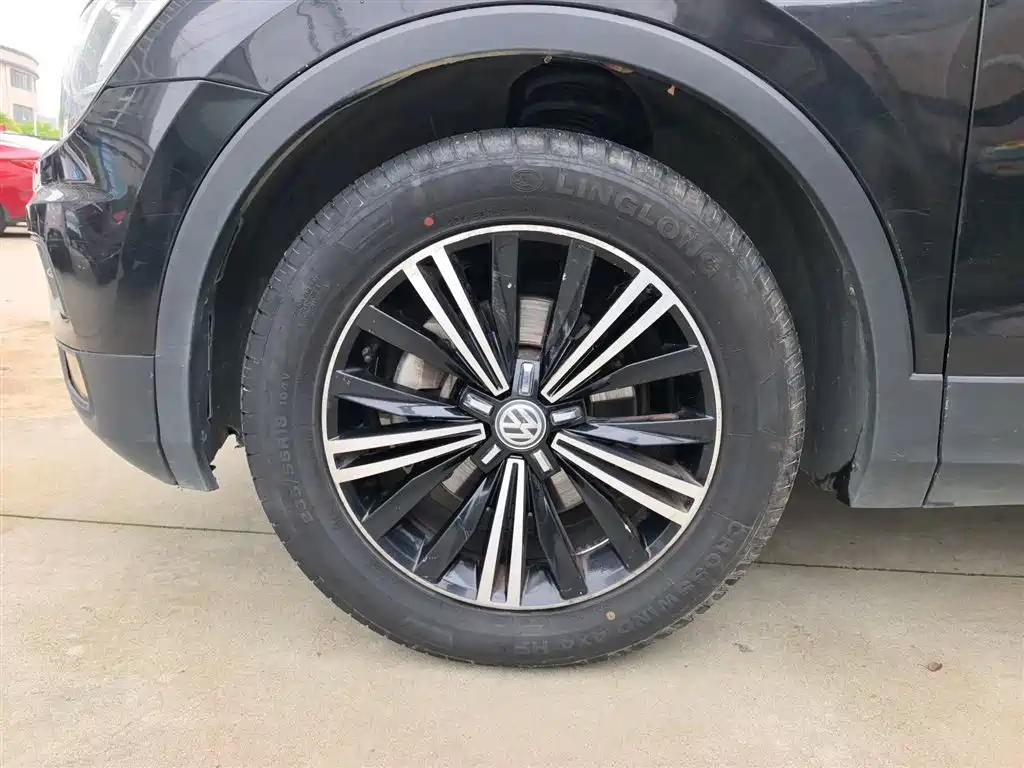 Volkswagen Tiguan L 2020 — фото 23