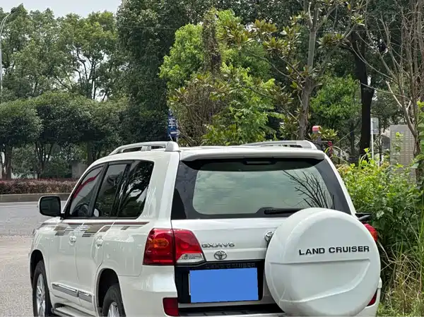 Toyota Land Cruiser 2016
