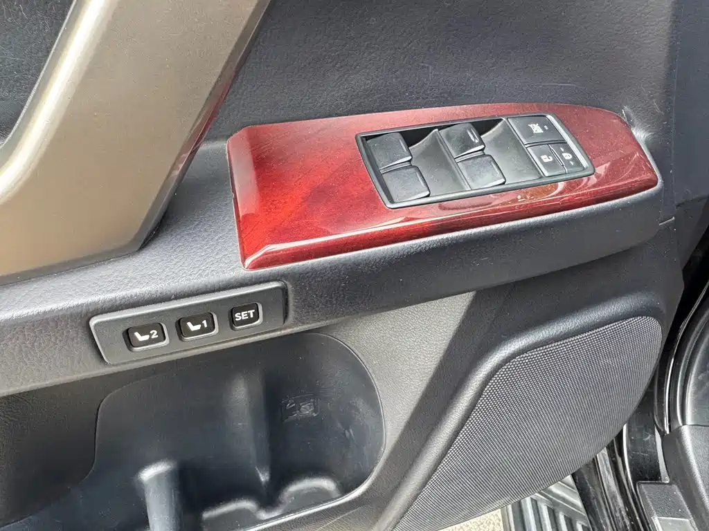 Lexus GX 2015 — фото 11