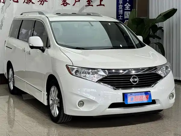 Nissan Quest 2016