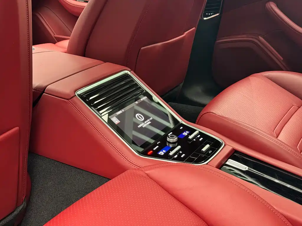 Porsche Panamera Hybrid 2019 — фото 12
