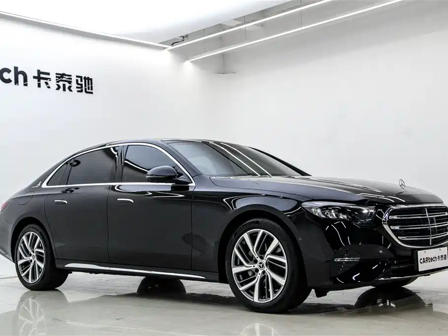 Mercedes-Benz E-Class 2025