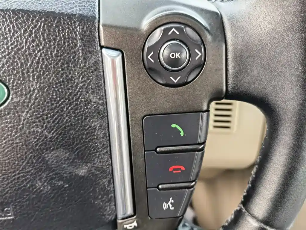 Land Rover Discovery 2013 — фото 24