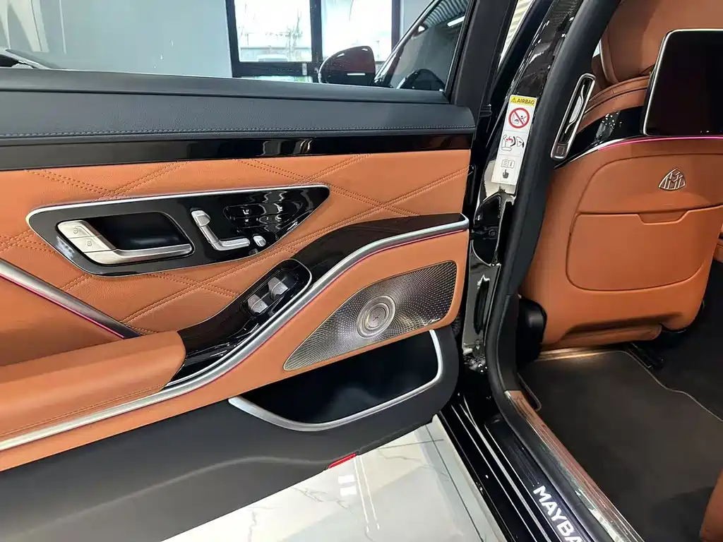 Mercedes-Benz Maybach S-Class 2023 — фото 14
