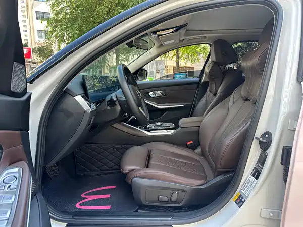 BMW i3 2024