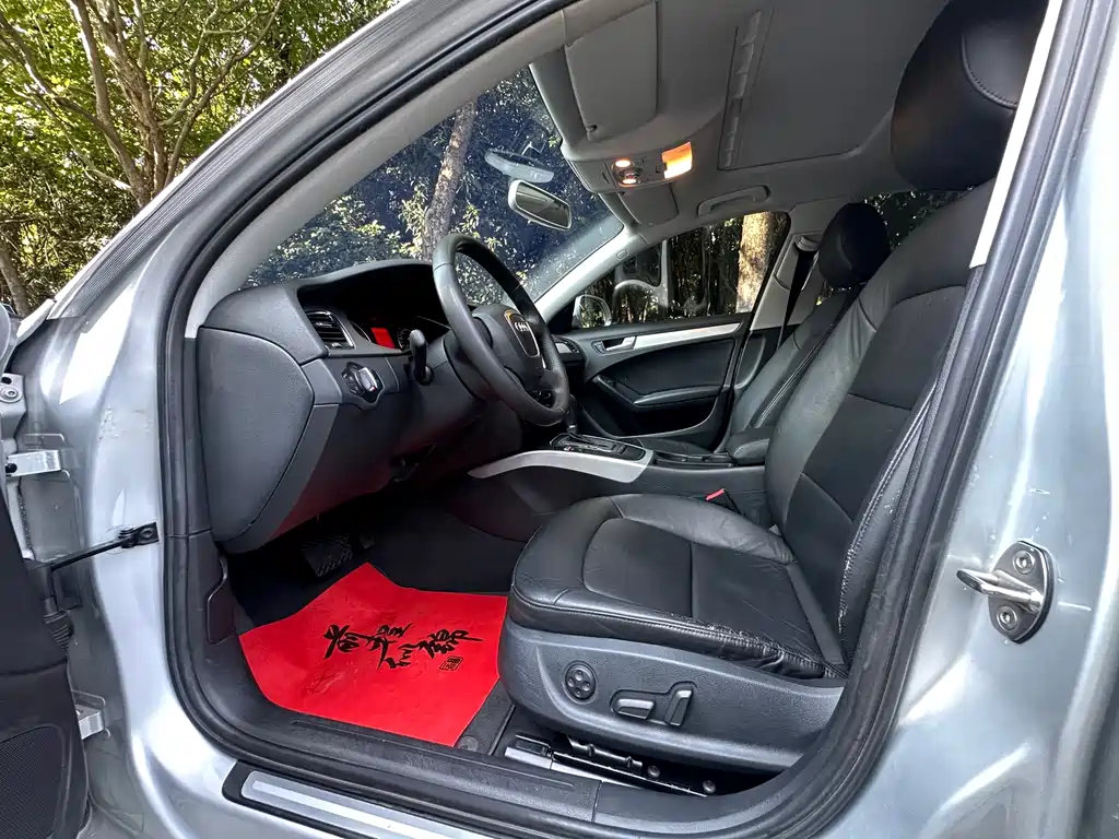 Audi A4L 2010