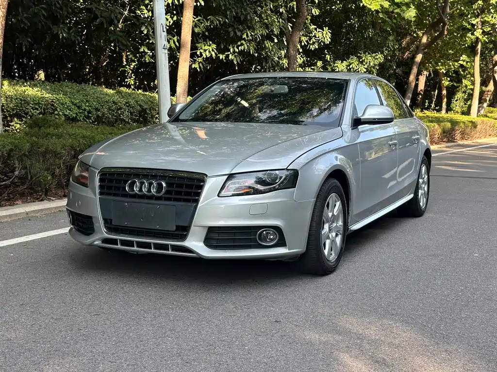 Audi A4L 2010