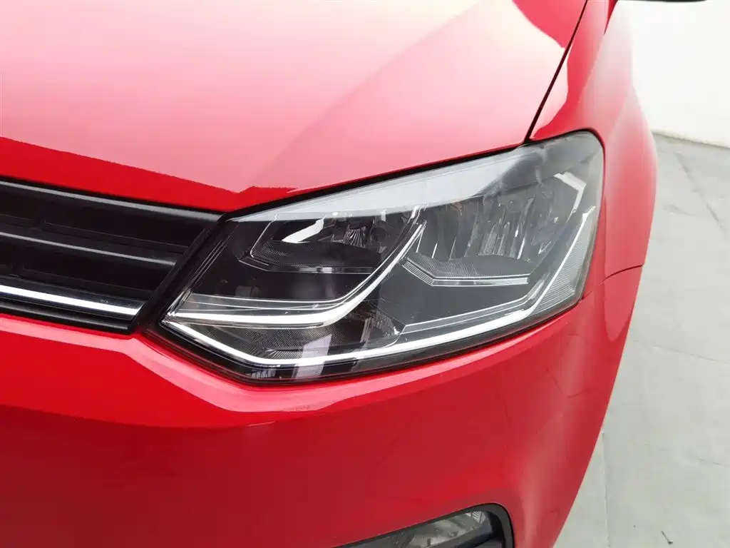 Volkswagen Polo 2015