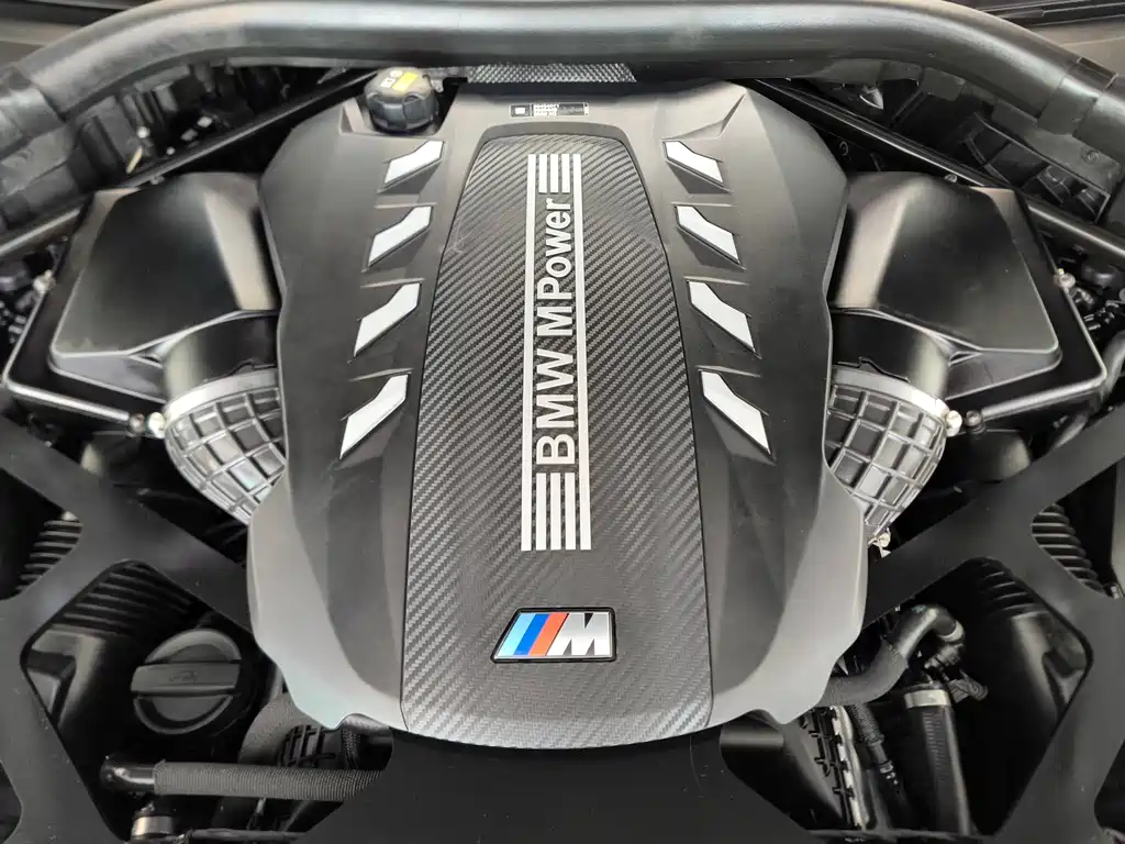 BMW X5 M 2022 — фото 35
