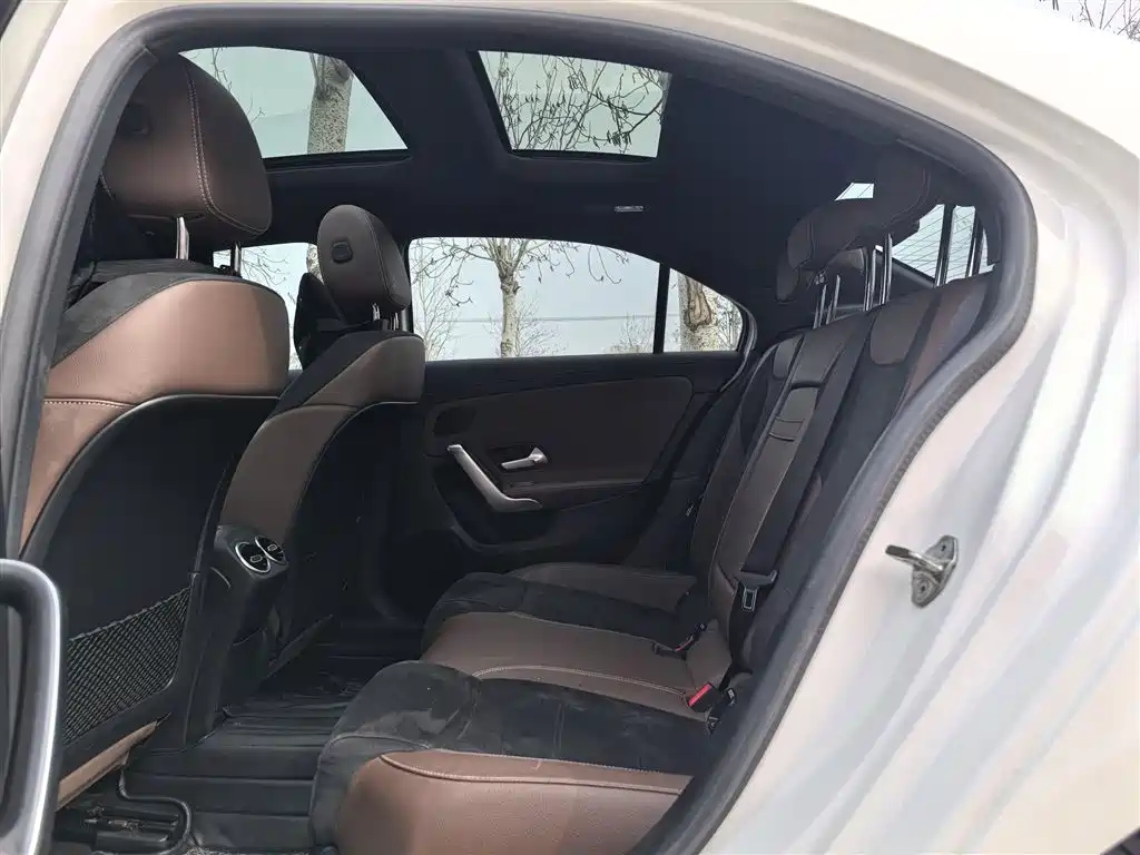 Mercedes-Benz A-Class 2020 — фото 10