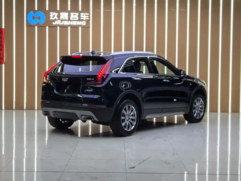 Cadillac XT4 2021 — фото 18