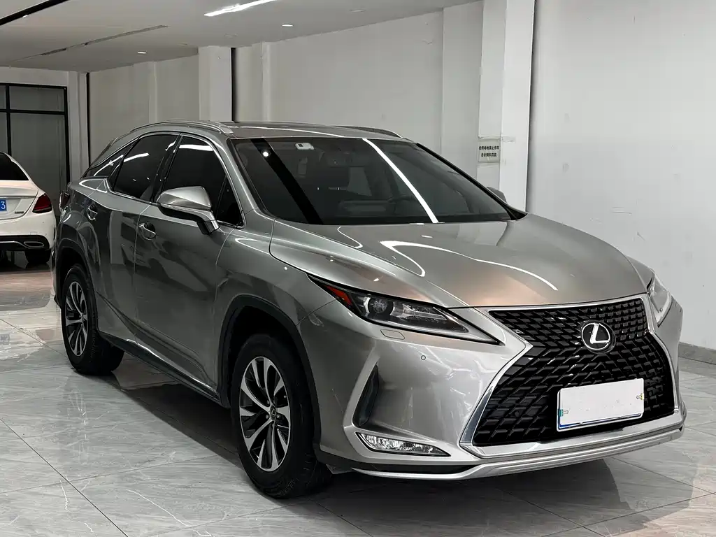 Lexus RX 2020