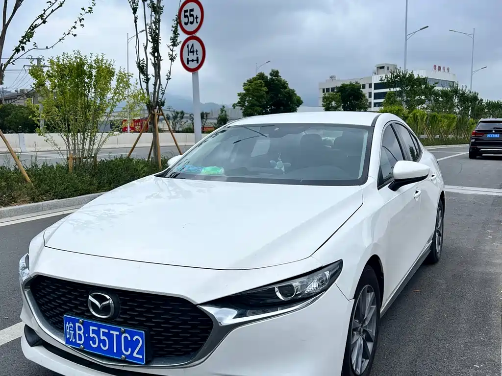 Mazda 3 Angkesela 2022