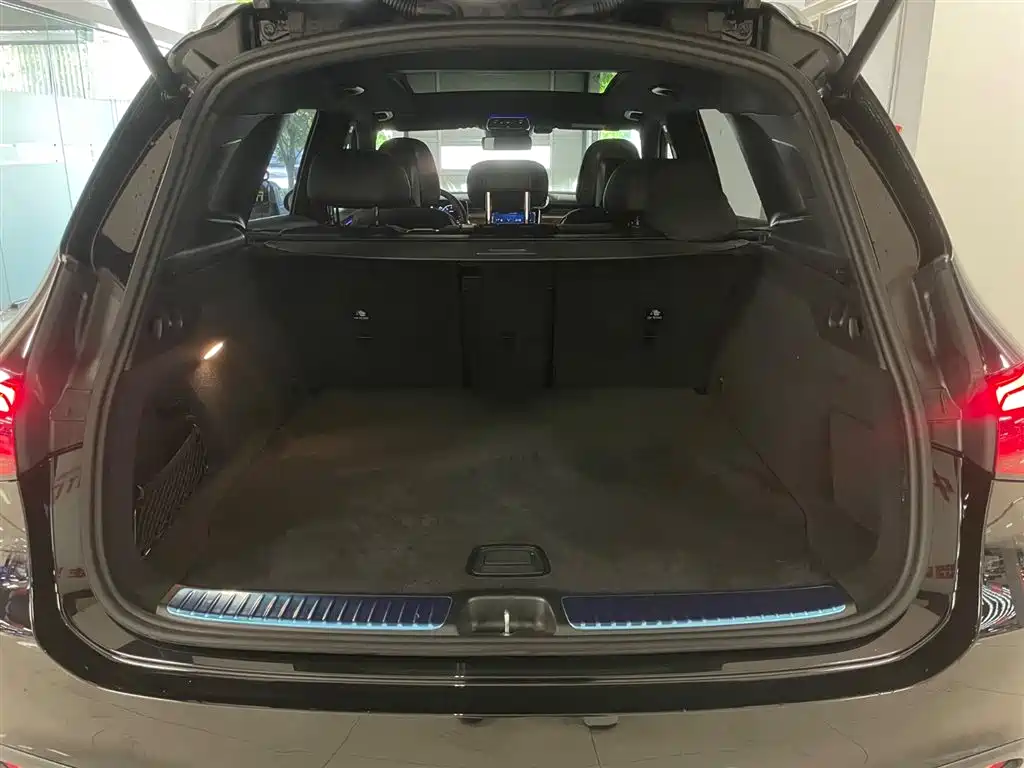Mercedes-Benz GLC 2023 — фото 28