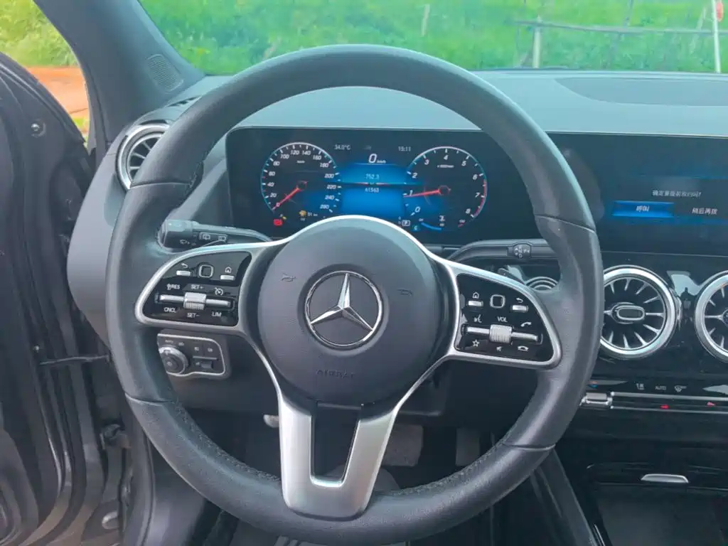 Mercedes-Benz GLA 2021 — фото 11