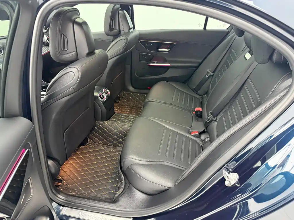 Mercedes-Benz C-Class 2023