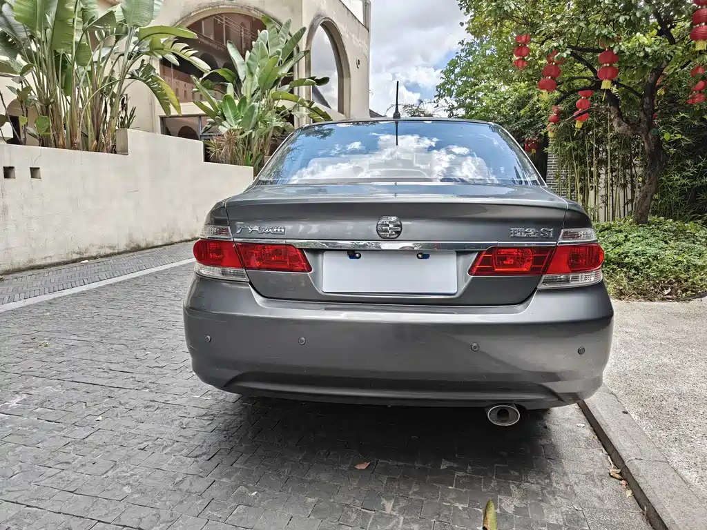 Everus S1 2012