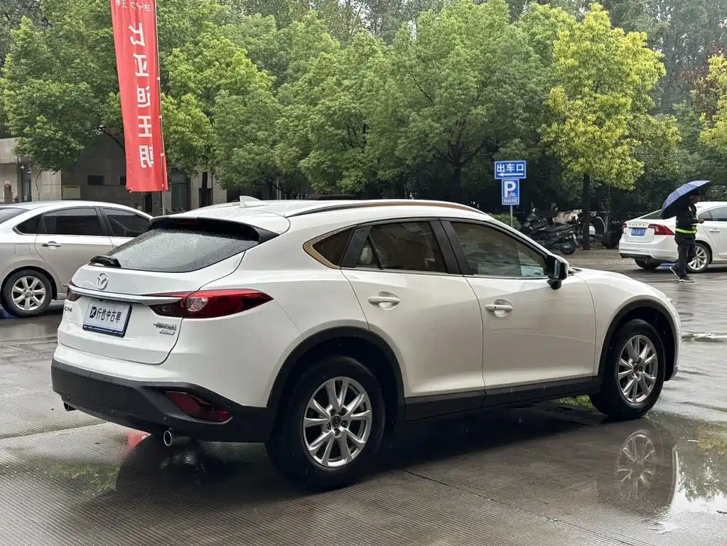 Mazda CX-4 2016 — фото 7