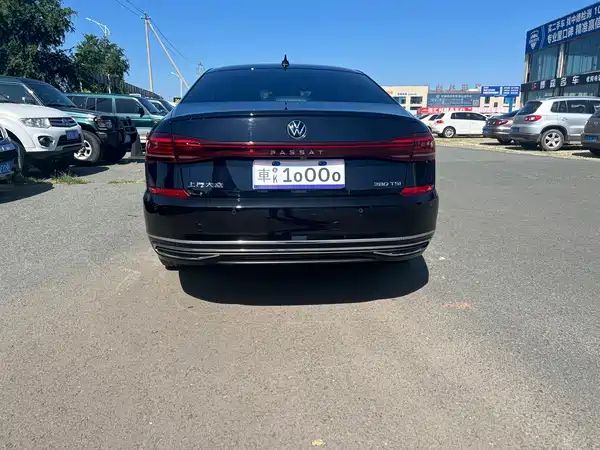 Volkswagen Passat 2024