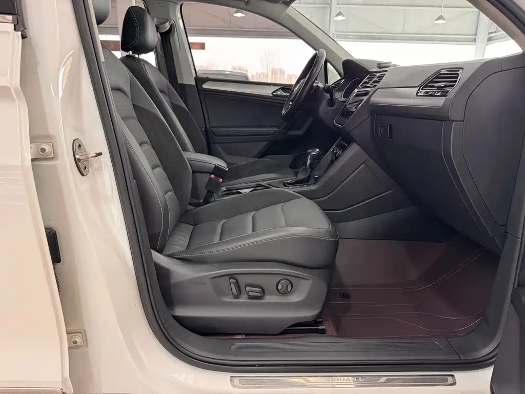 Volkswagen Tiguan L 2019 — фото 20