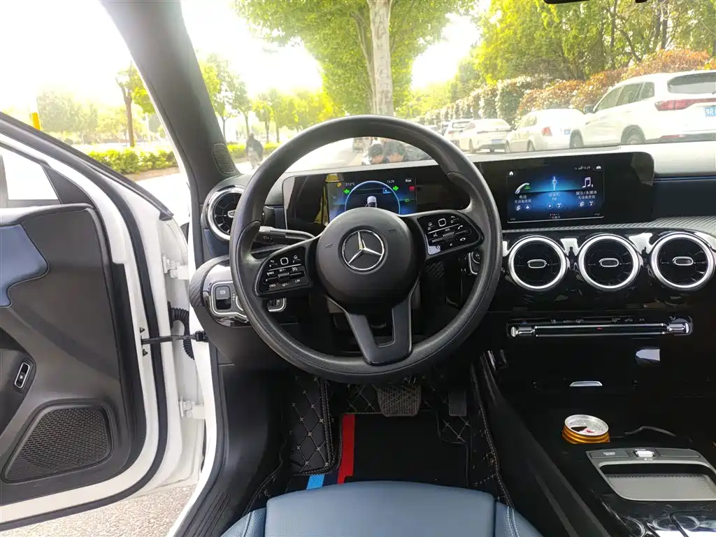 Mercedes-Benz A-Class 2021 — фото 11