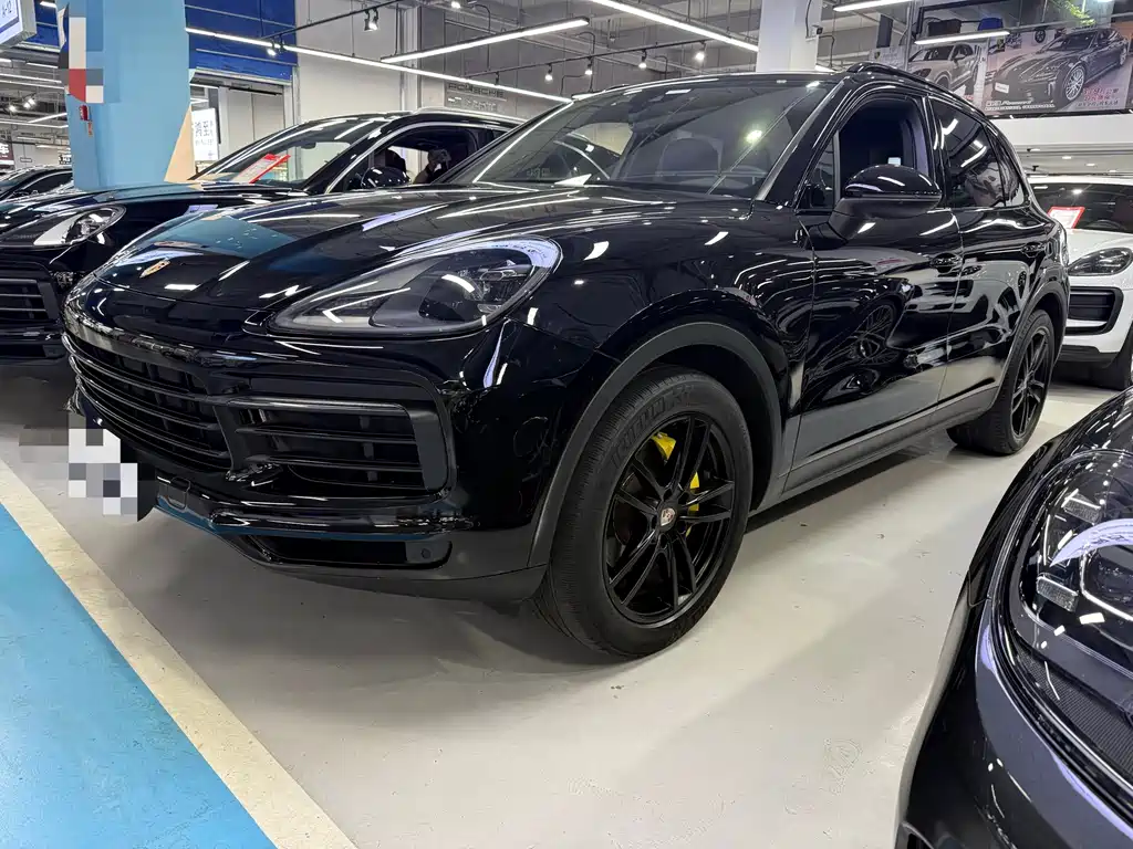Porsche Cayenne 2021