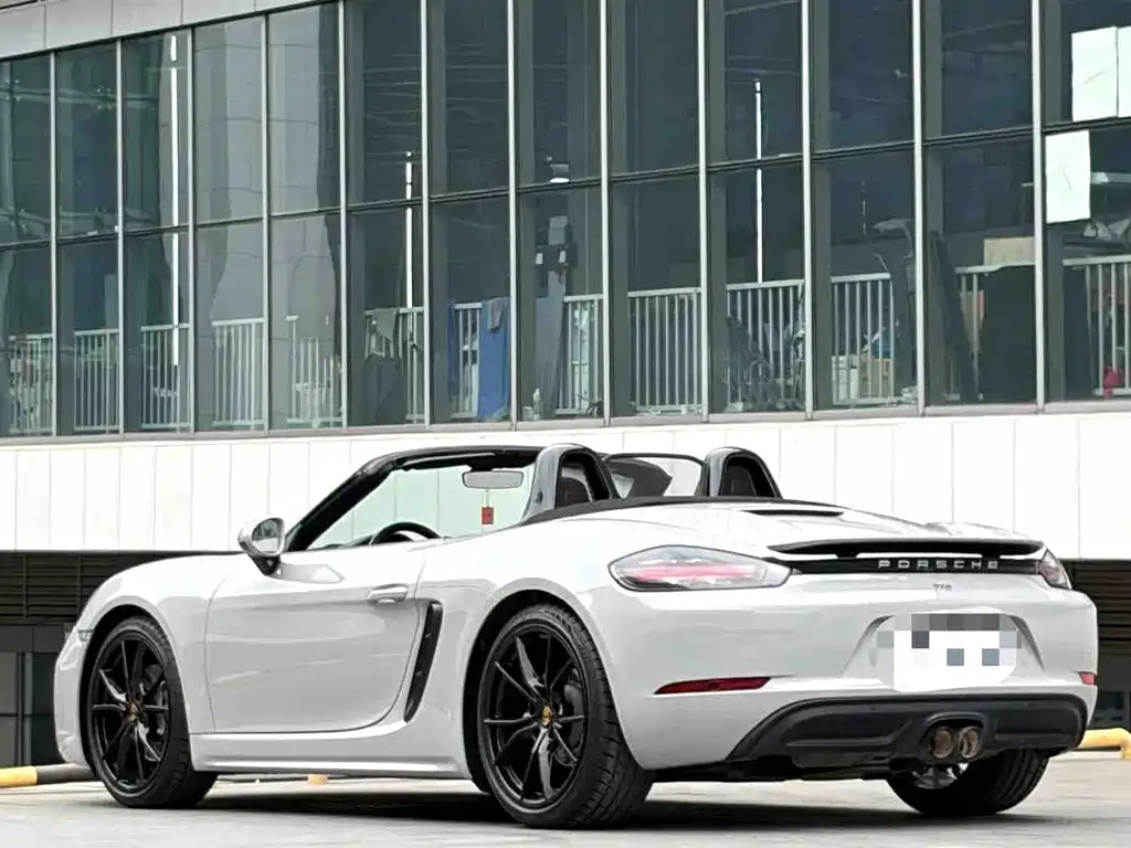 Porsche 718 2022