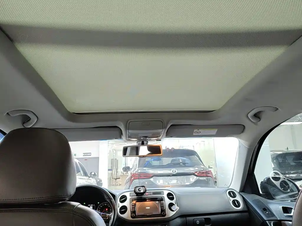 Volkswagen Tiguan 2015 — фото 18