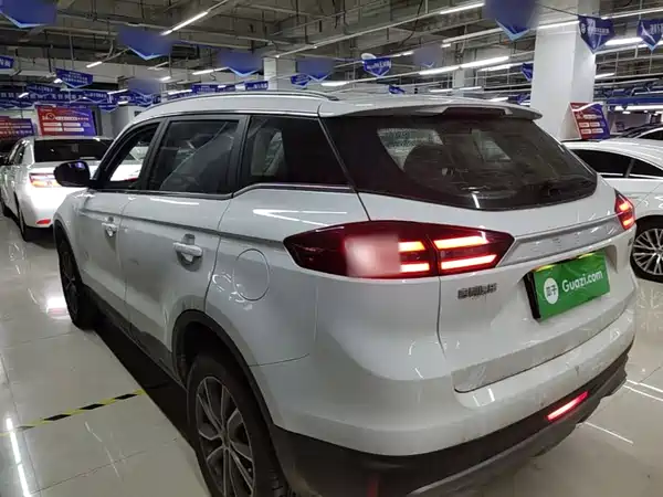 Geely Boyue 2021