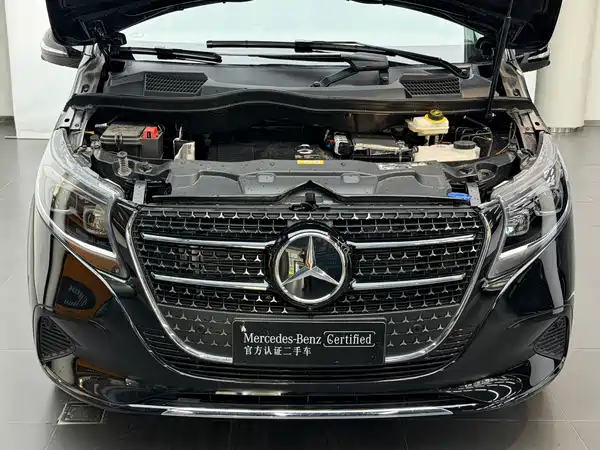 Mercedes-Benz V-Class 2026
